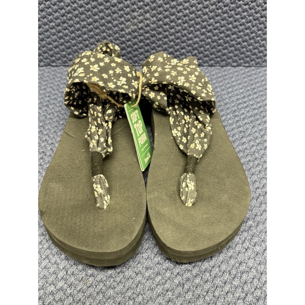 Sanuk Black Floral Wrap Toe-Post Sandals
